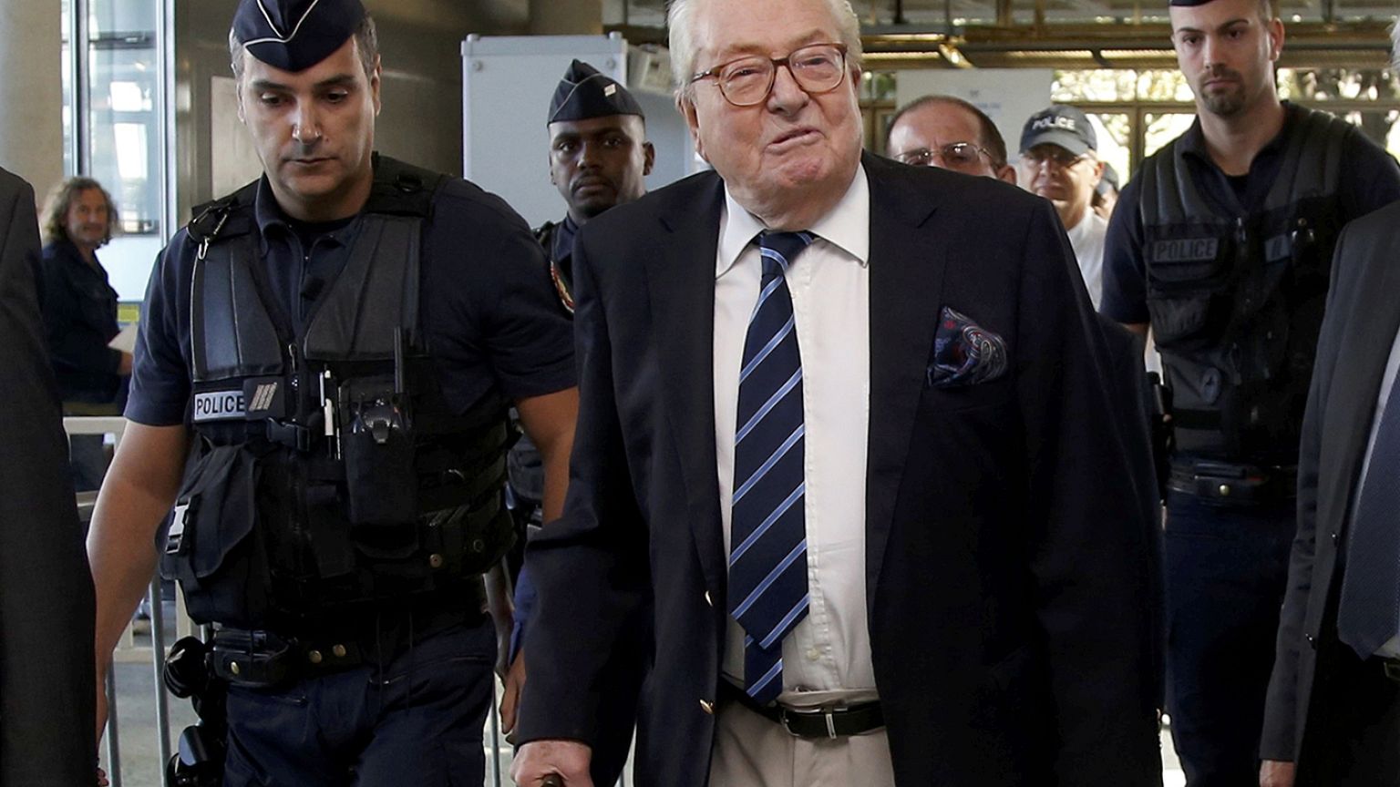 Francia. Jean-Marie Le Pen perde la tessera del Front National