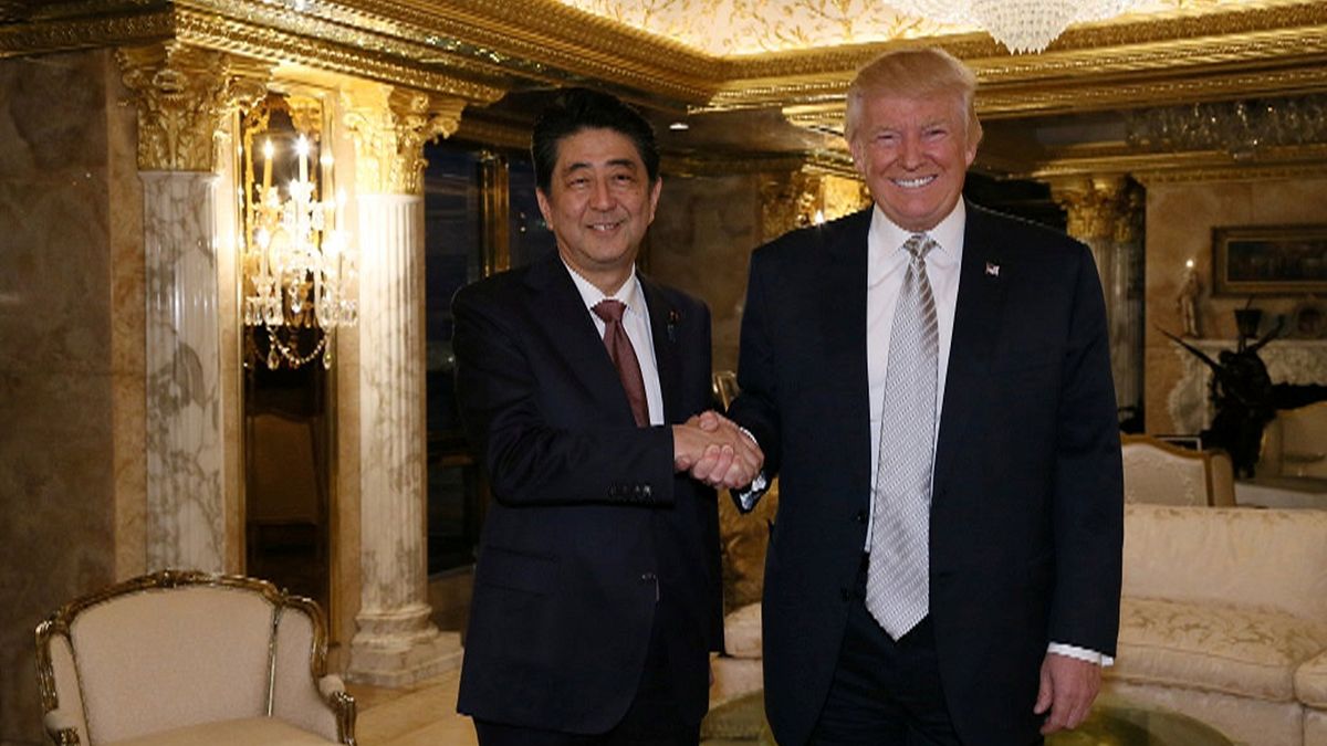 Shinzo Abe reçu à la tour Trump