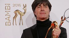 Bambis für Joachim Löw, Mario Adorf und "Er ist wieder da"