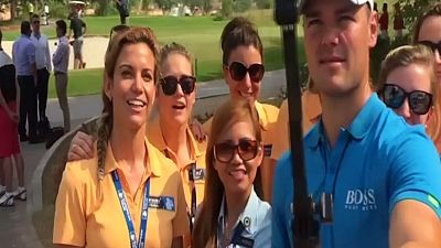 Il "Mannequin Challenge" dei golfisti a Dubai per la fine dello European Tour