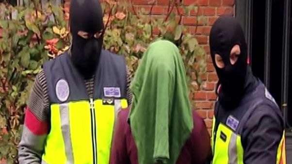 Spagna: arrestati due presunti membri dell'Isil Spagna: arrestati due presunti membri dell'Isil
