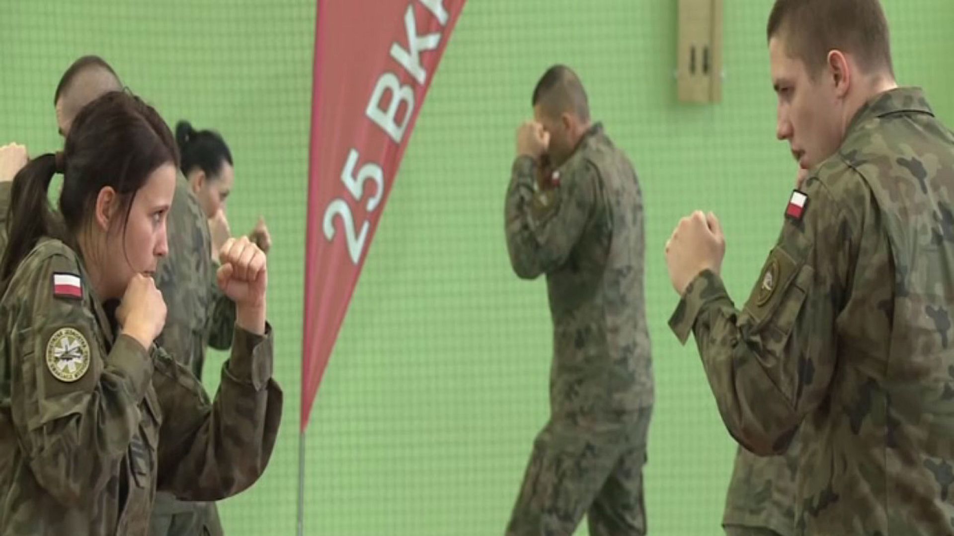 Polish women get selfdefence classes from army Euronews