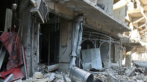 Aleppo: Mädchen und Junge lebend aus Trümmern geborgen