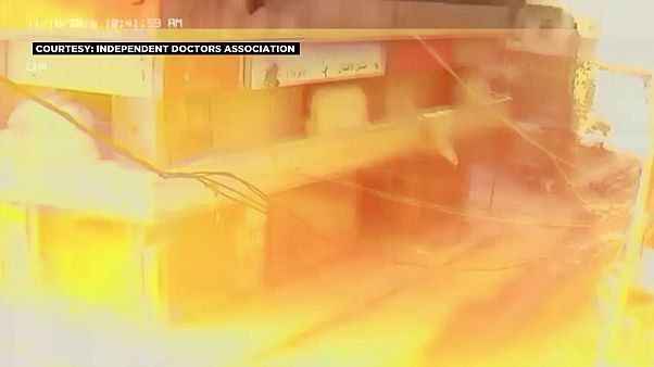 Syrie : l'instant du bombardement près d'un hôpital Syrie : l'instant du bombardement près d'un hôpital