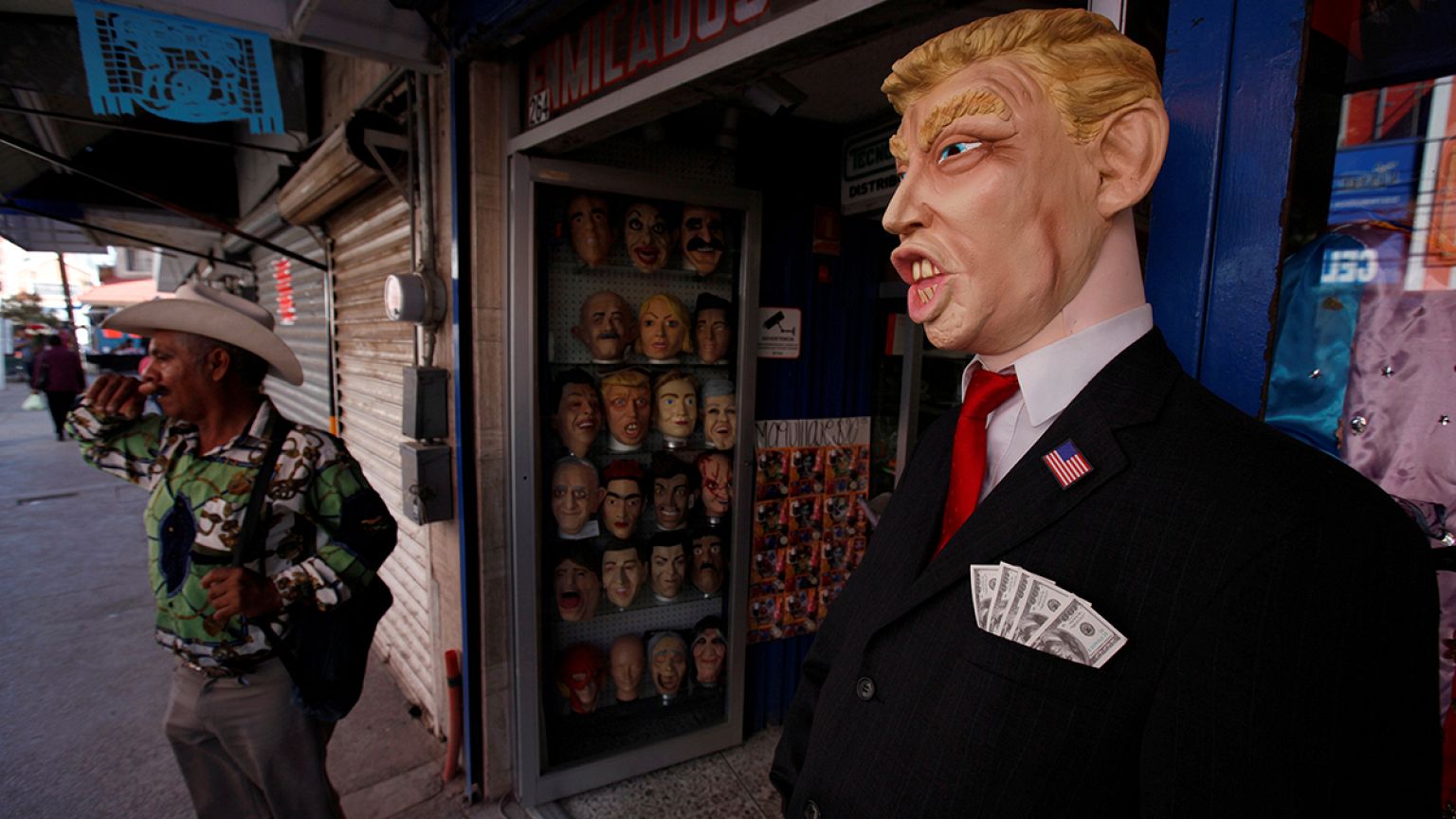 Erst der #MannequinChallenge, jetzt der #TrumpsComingChallenge und alle drehen durch