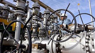 Emelkedett az olaj ára - az OPEC és Oroszország korlátozhatja a kiteremelést