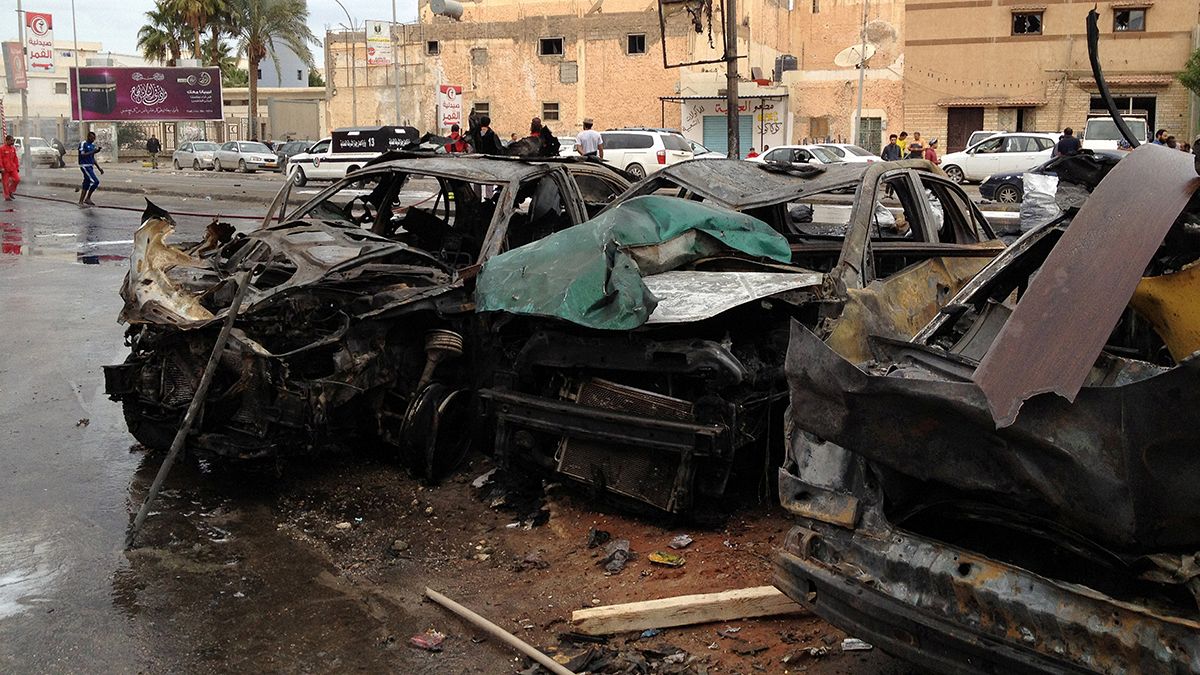Bomba robbant egy kórház előtt Líbiában