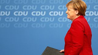 Los eurodiputados no se entusiasman con la candidatura de Merkel a canciller