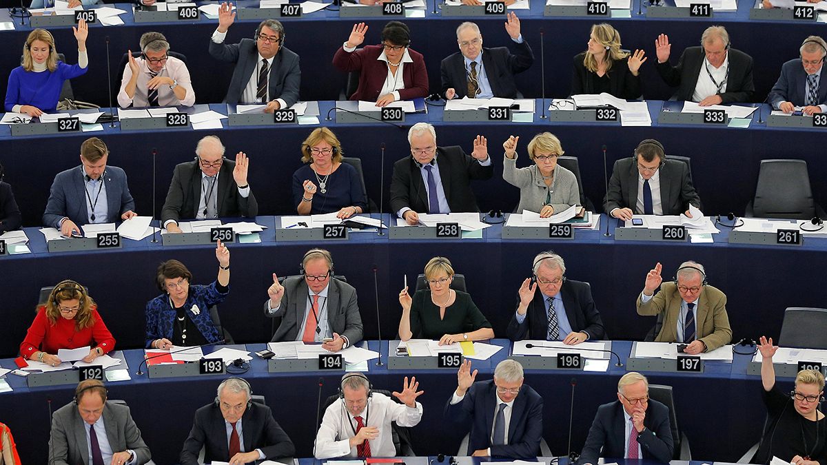 مطالبة برلمانية أوروبية بوقف مفاوضات انضمام تركيا الى الاتحاد الأوروبي