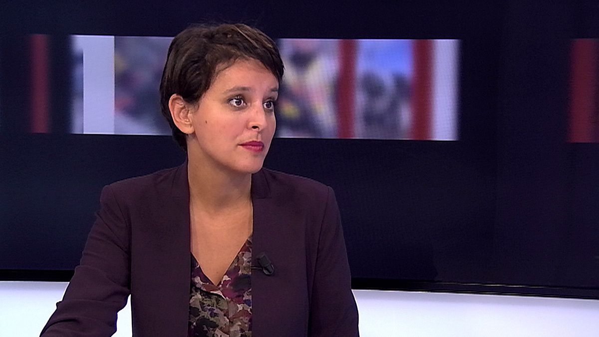 Ministra francesa da Educação culpa governos anteriores por má classificação do país