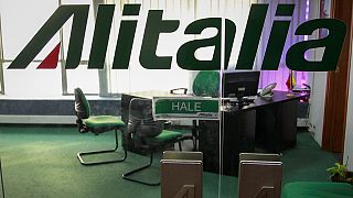 Alitalia em rota para novas greves na perspetiva de 2000 despedimentos