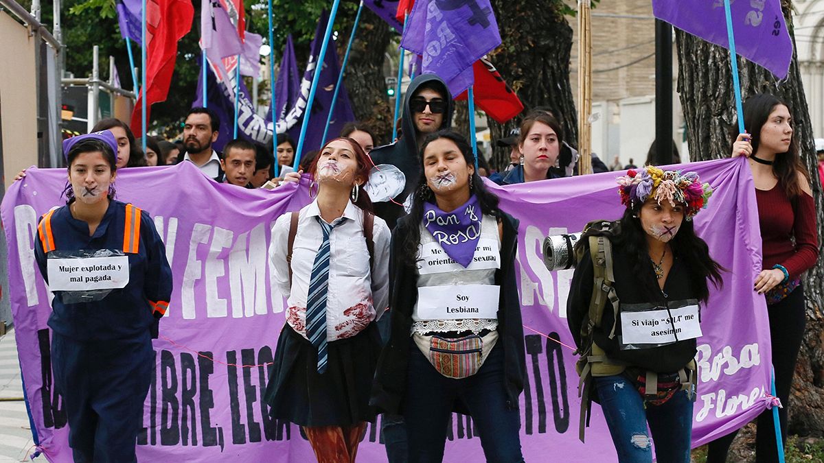 Weltweite Proteste gegen Gewalt gegen Frauen
