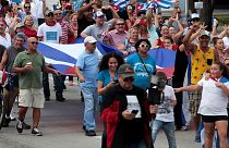 ABD'deki Castro karşıtı Kübalılar ölüm haberini kutladı