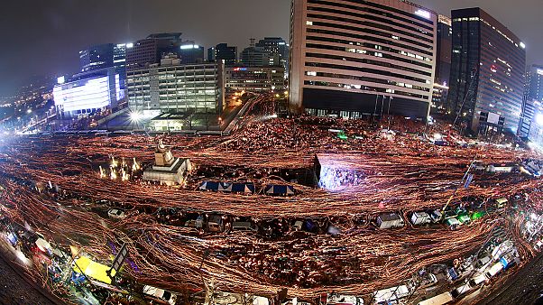 Südkorea: Größte Demonstration seit 30 Jahren gegen Präsidentin Park Südkorea: Größte Demonstration seit 30 Jahren gegen Präsidentin Park