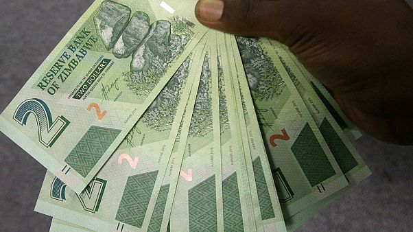 Le Zimbabwe lance une nouvelle monnaie Le Zimbabwe lance une nouvelle monnaie