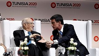 Tunisie : Manuel Valls a-t-il vraiment rencontré "Béji Caïd Ezzibi"?