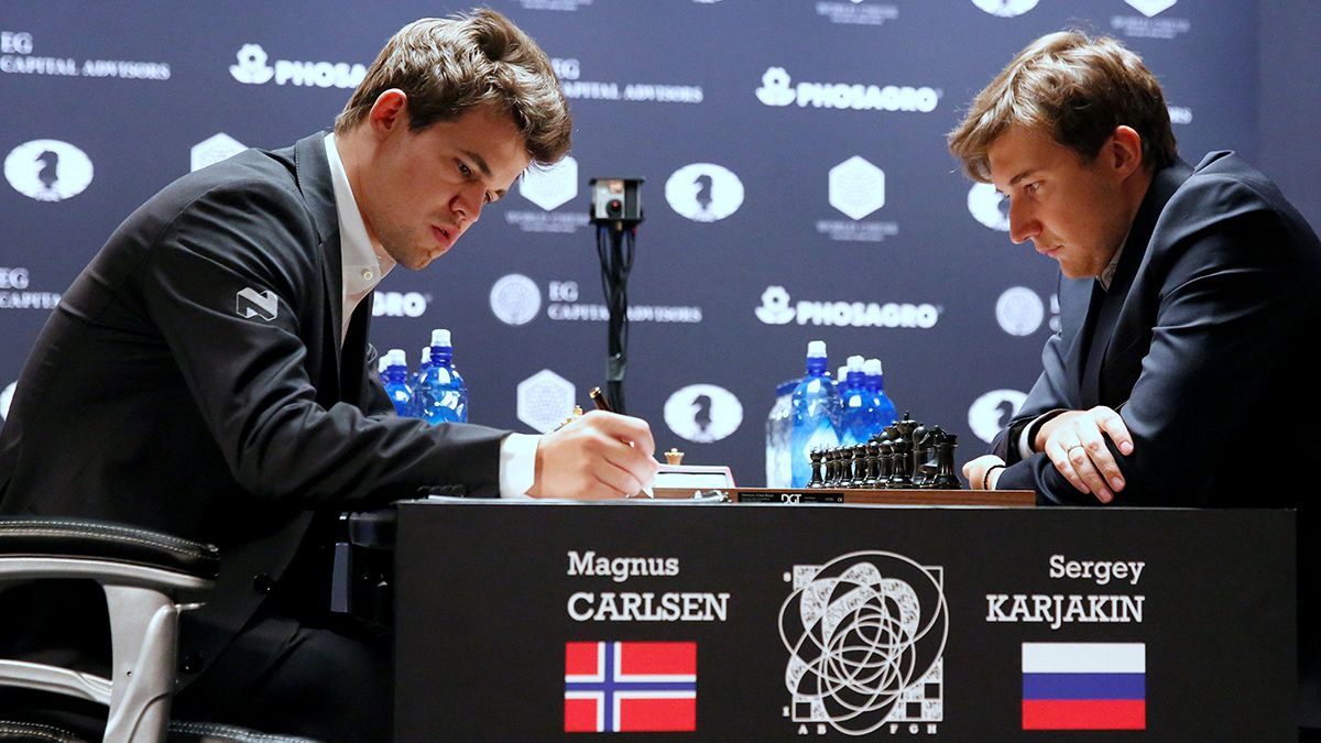 شطرنج: ماغنوس كارلسن وسيرغي كارياكين يتواجهان في شوط فاصل للتتويج ببطولة العالم