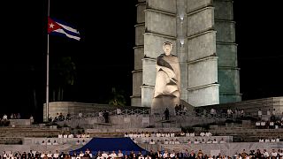 Raúl Castro despide a su hermano Fidel en la Plaza de la Revolución con un ¡Hasta la victoria Siempre!