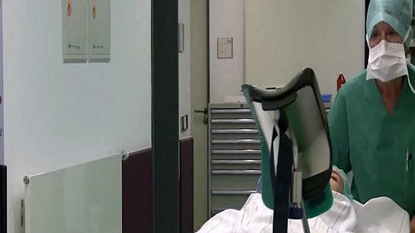 Французские депутаты защитили право на аборт Французские депутаты защитили право на аборт