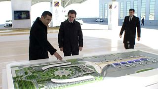 Ashgabat acoge el foro sobre tendencias en transporte sostenible