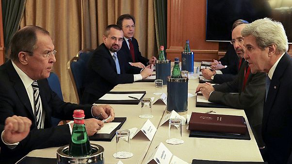 Lavrov asegura que los convoyes humanitarios tienen vía libre para entrar en Alepo Lavrov asegura que los convoyes humanitarios tienen vía libre para entrar en Alepo