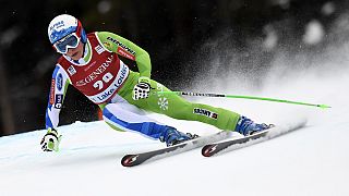 Esqui: Ilka Stuhec conquista surpreendente vitória no Downhill de Lake Louise