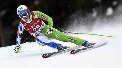 Esqui: Ilka Stuhec conquista surpreendente vitória no Downhill de Lake Louise