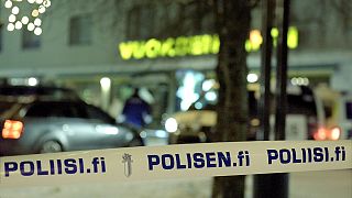 Finlândia: Jovem mata três mulheres a tiro
