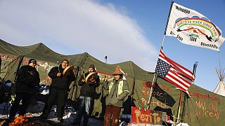 Sioux tribe welcomes halt to N.Dakota pipeline