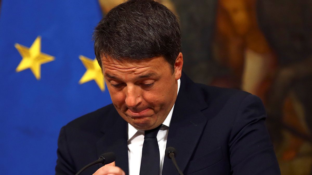 الإيطاليون ينتظرون التغيير بعد استقالة رينزي