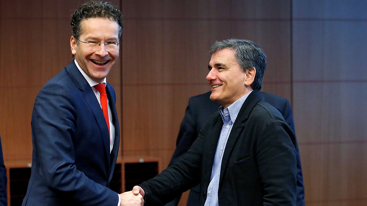 Eurogroup: Βραχυπρόθεσμα μέτρα για την ελάφρυνση του ελληνικού χρέους - Υψηλά πλεονάσματα και για μετά το 2018
