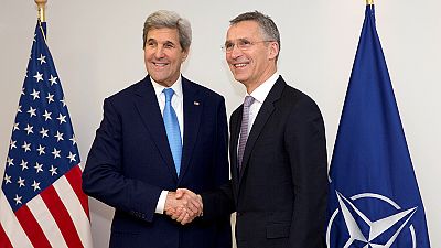 Az EU és a NATO szorosabb együttműködését hangsúlyozták Kerry búcsúlátogatásán