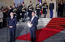 Νέος πρωθυπουργός ο Μπερνάρ Καζνέβ - Φαβορί για το προεδρικό χρίσμα των σοσιαλιστών ο Βαλς