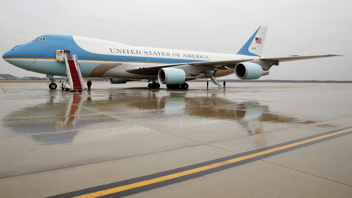 Trump calls for Air Force One order to be scrapped