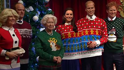 Museu Tussauds veste família real com camisolas de Natal