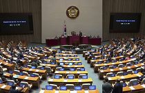 Parlamento coreano vota amanhã moção para destituir presidente