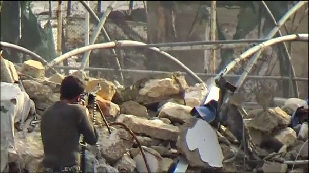 Lavrov: "L'esercito siriano ha interrotto l'offensiva ad Aleppo" Lavrov: "L'esercito siriano ha interrotto l'offensiva ad Aleppo"
