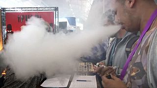 US top doctor warns of e-cigarette generation