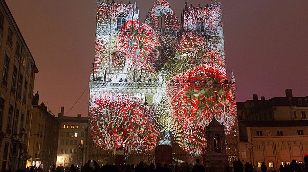 Lyon s'illumine à nouveau pour la Fête des Lumières Lyon s'illumine à nouveau pour la Fête des Lumières
