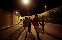 Cientos de inmigrantes africanos entran a Ceuta