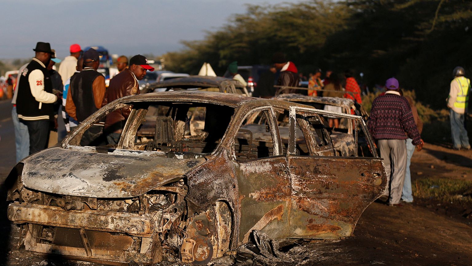 Al menos 40 personas mueren en el choque de un camión cisterna en Kenia