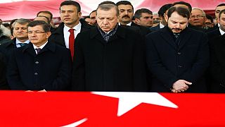 Turquie : le pays se recueille après les attentats meurtriers