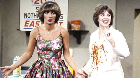 Image: Penny Marshall, left, as Laverne De Fazio and Cindy Williams as Shir