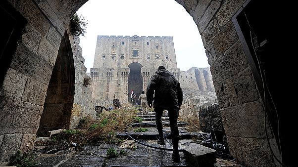 Egyelőre nem kezdődött meg a civilek evakuálása Aleppóból Egyelőre nem kezdődött meg a civilek evakuálása Aleppóból