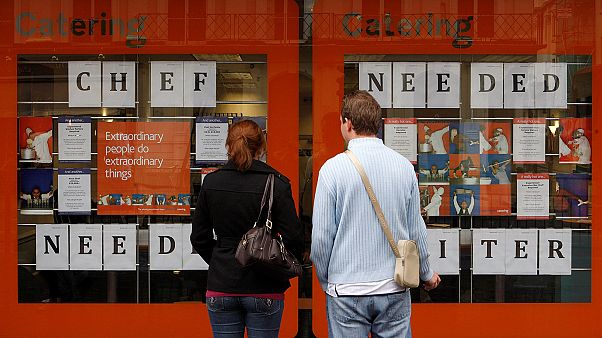Emprego no Reino Unido cai após voto pelo Brexit Emprego no Reino Unido cai após voto pelo Brexit