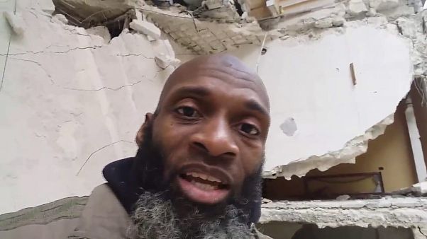 شاهدان عینی از ادامه حملات سنگین به حلب گزارش می دهند شاهدان عینی از ادامه حملات سنگین به حلب گزارش می دهند