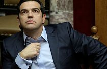 Felfüggesztették Görögország adósságenyhítő programját