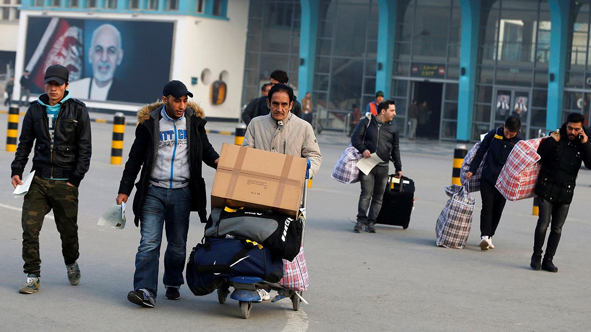 Abgeschobene Asylbewerber in Afghanistan eingetroffen