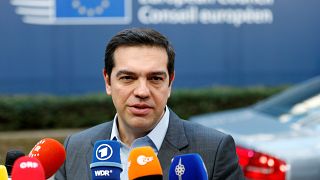 Le parlement grec vote le bonus des retraités, Tsipras à Bruxelles