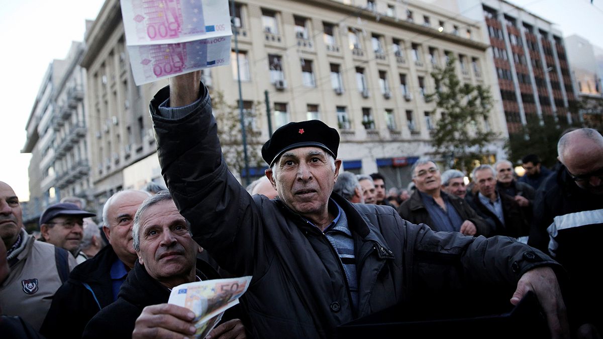 Nyugdíjasok ezrei Athén utcáin